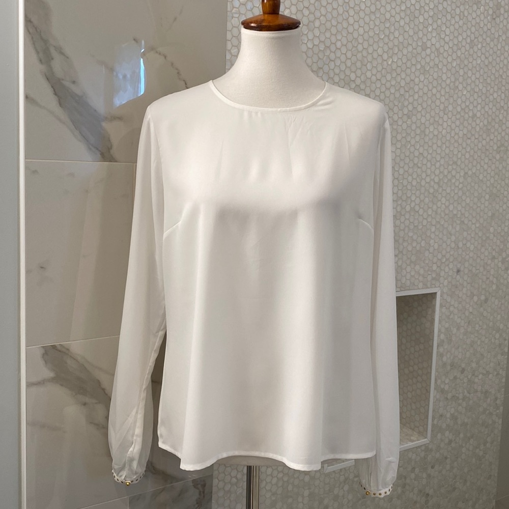 Violet & Claire, White Blouse w/ Gold-Toned Rivet Accents on Back/Sleeves, EUC L
